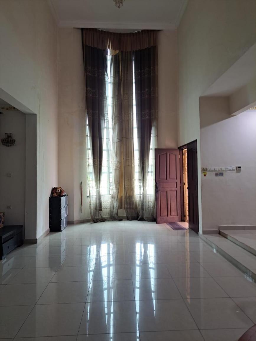 سيبانغ Villa Shamir المظهر الخارجي الصورة